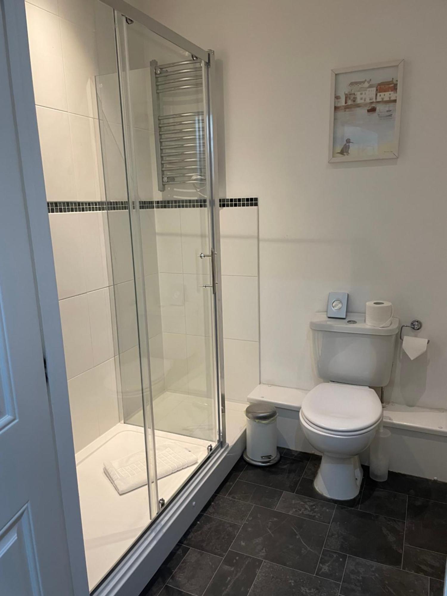 Number 10 Serviced Apartment - City Center Southampton Exterior photo