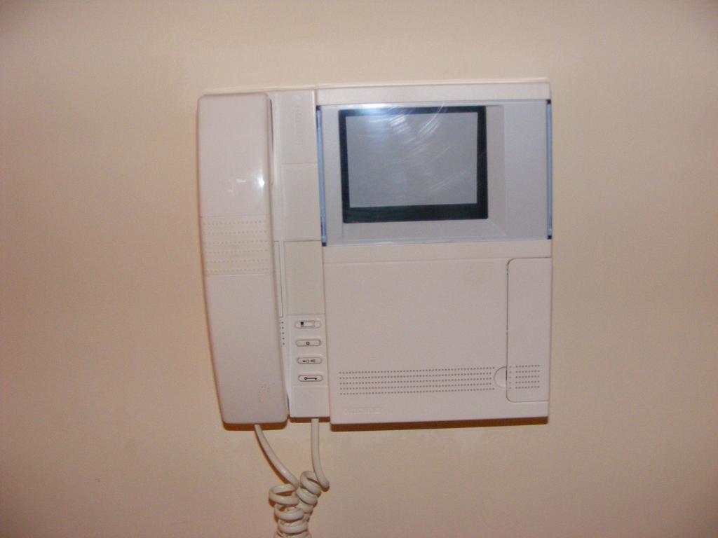 Number 10 Serviced Apartment - City Center Southampton Room photo